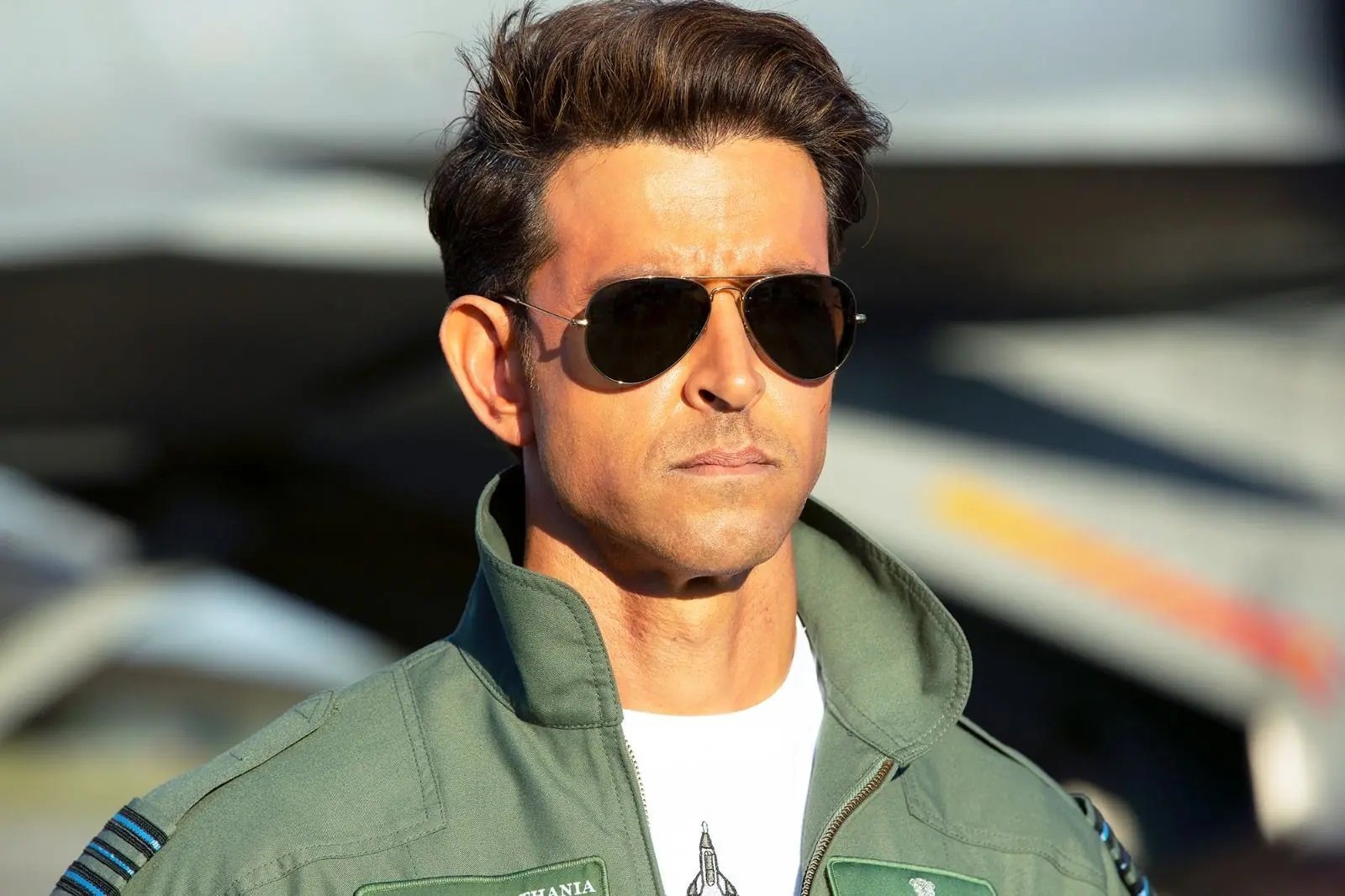 Hrithik Roshan's 'Fighter' Trailer Unleashes 6 Patriotic Punches Through Power-packed 'Patty' Dialogues